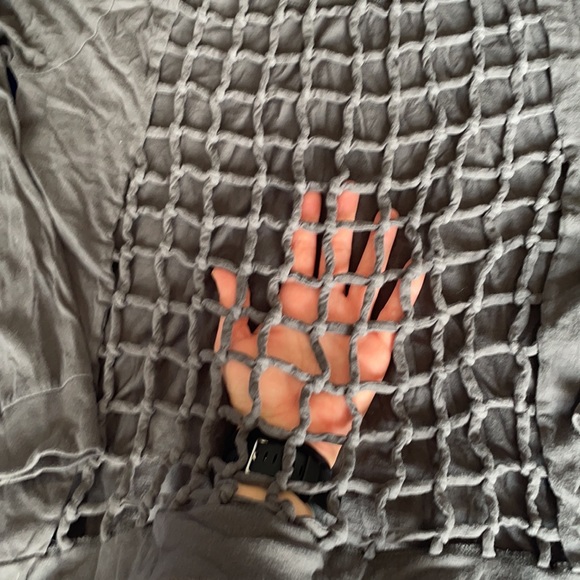 EUC (like new!) Chaser top with cool open back - Picture 3 of 4